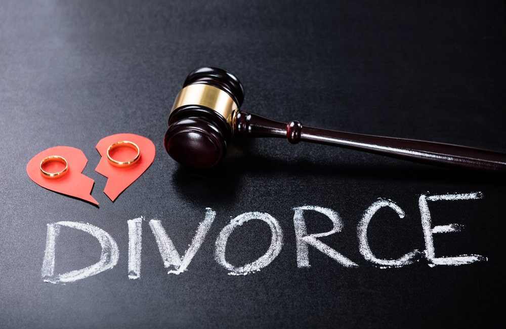 divorce lawyer